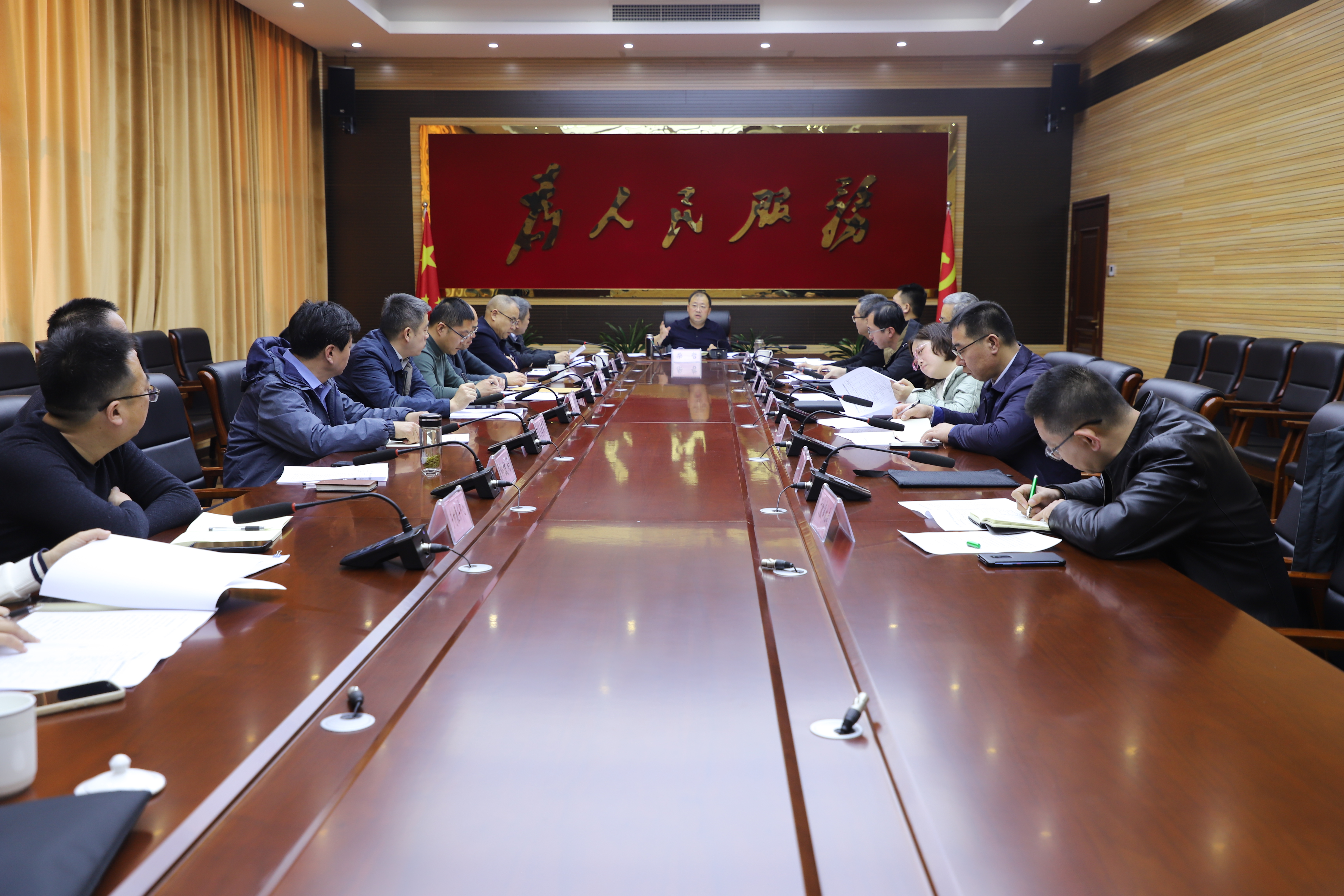 我区召开高质量发展考核对标攻坚会