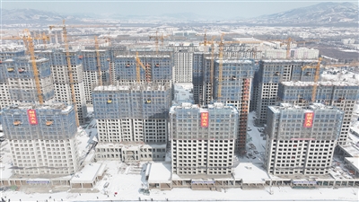 我区东关正街片区改造回迁安置项目（北区工程）正式封顶