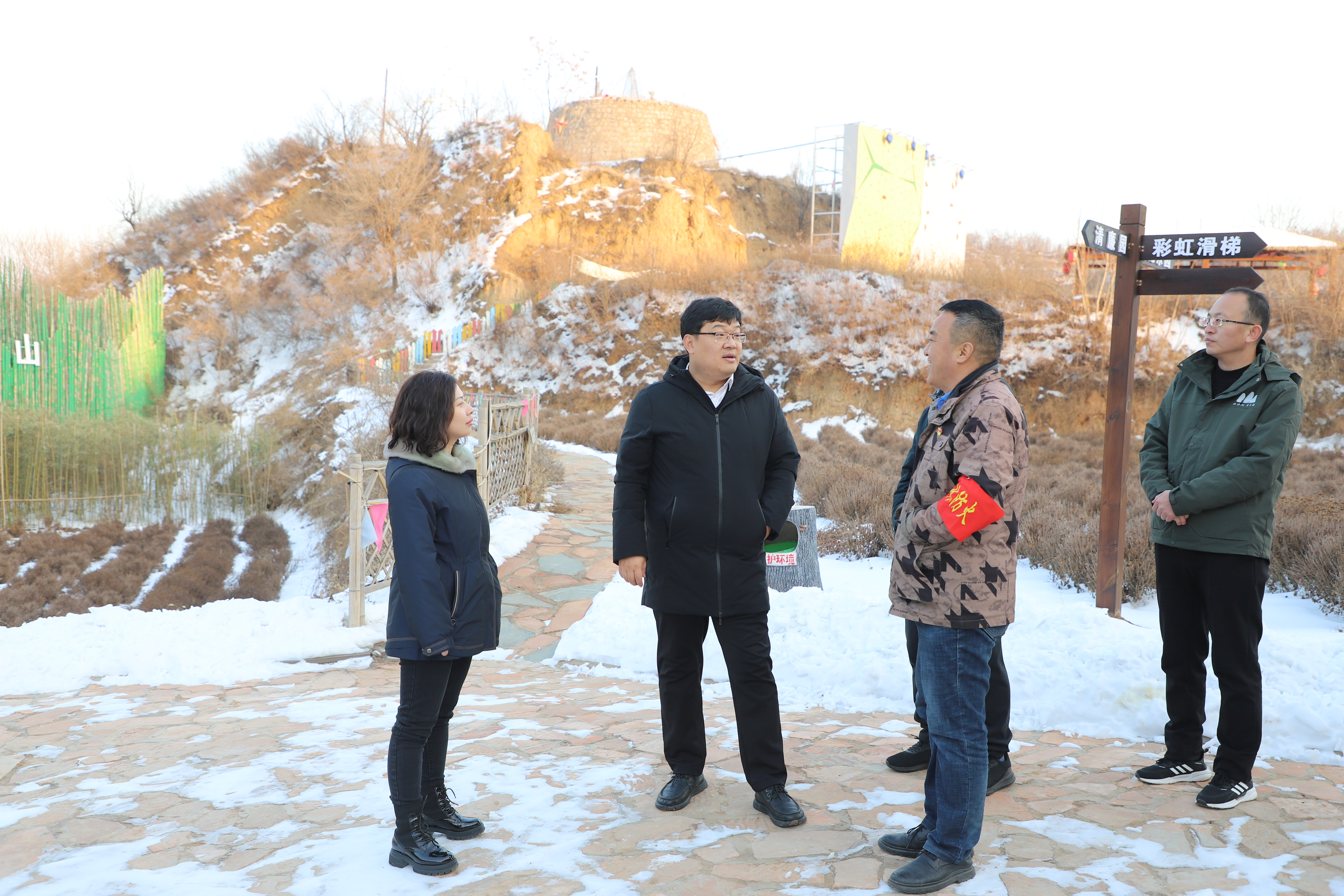 赵锐深入辛安泉镇就农业农村和乡村振兴工作进行调研