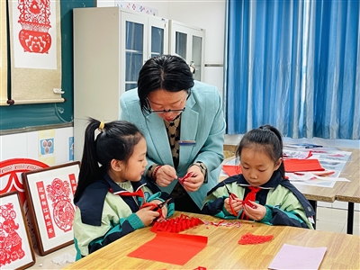 指尖“非遗” 献礼新春