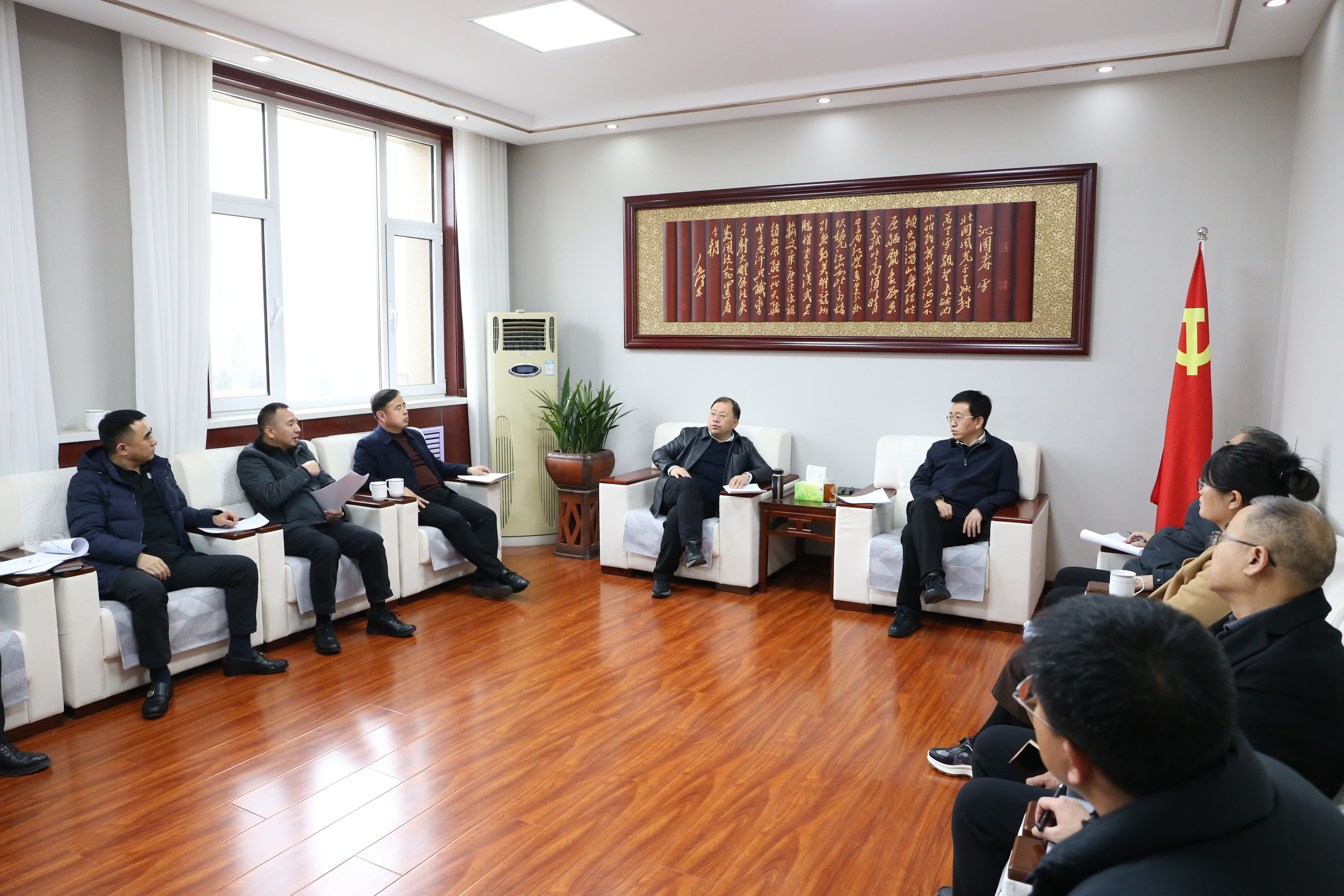 段尧刚主持召开城建项目专题会议