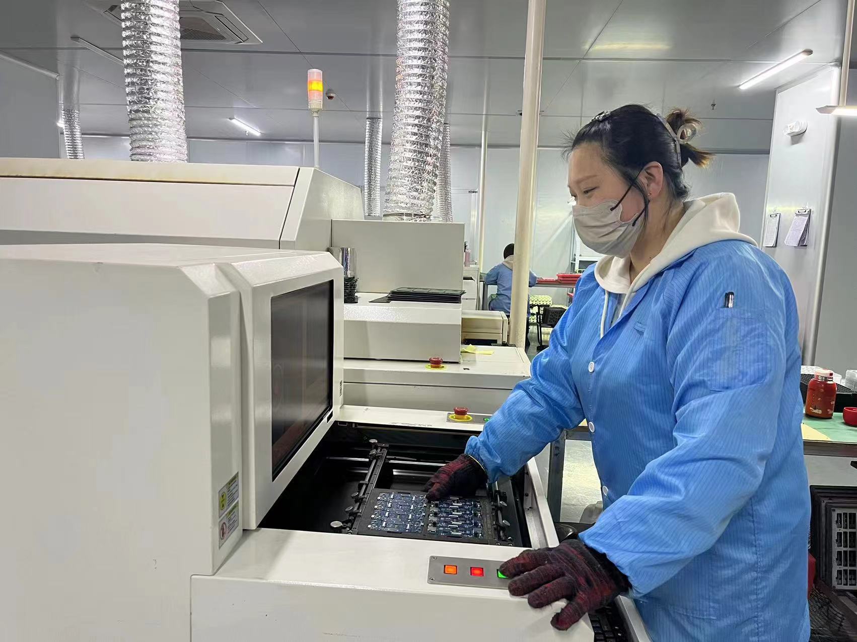 开足马力 以“新”提“质”