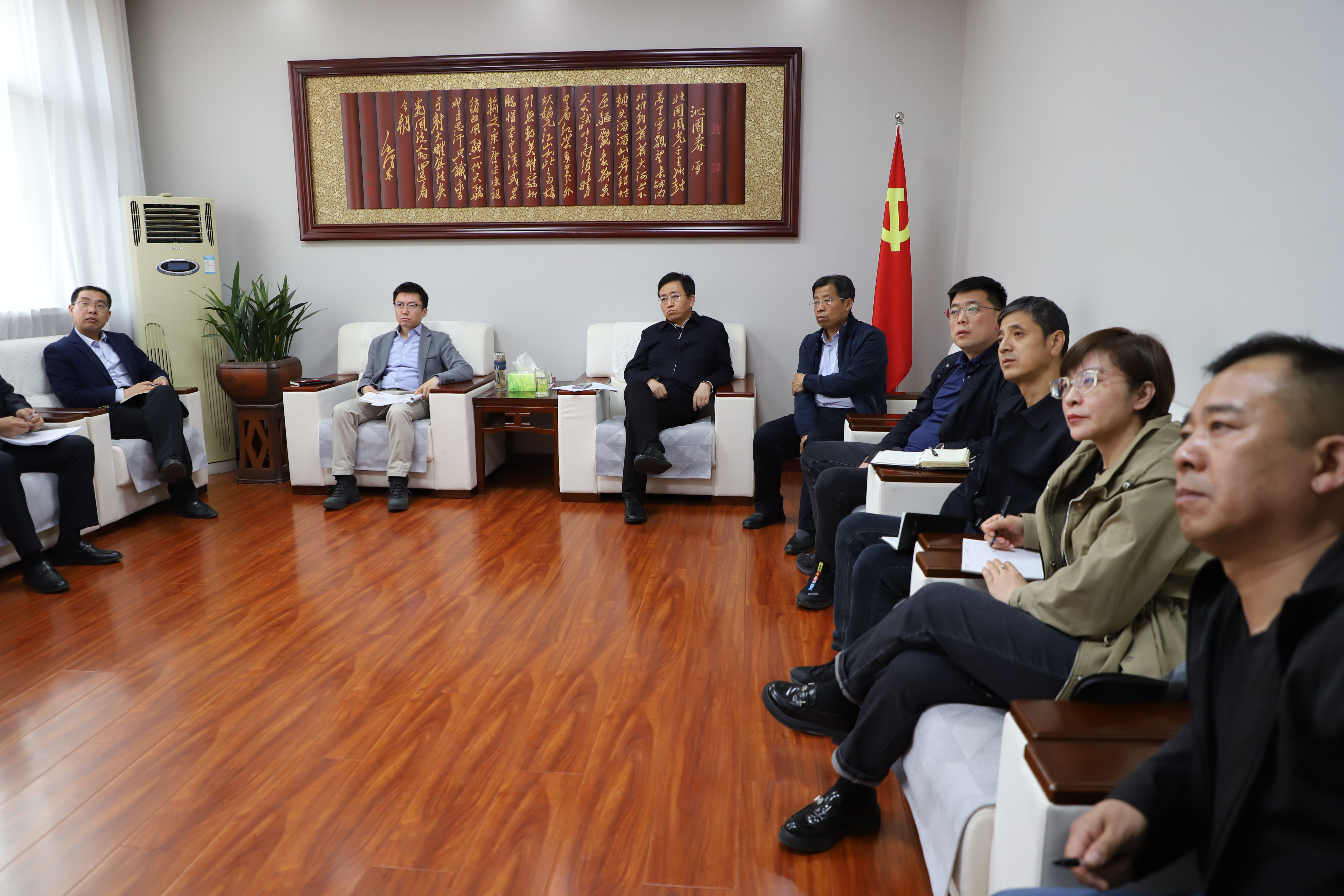 我区召开优化红旗剧团非遗展演剧院项目规划方案汇报会