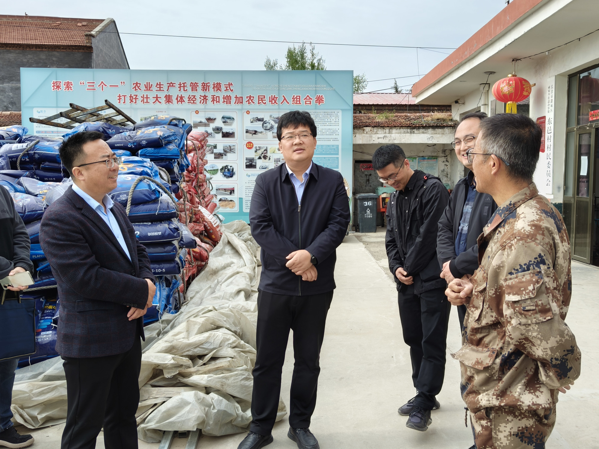 赵锐调研我区农业产业项目建设和春耕备耕工作