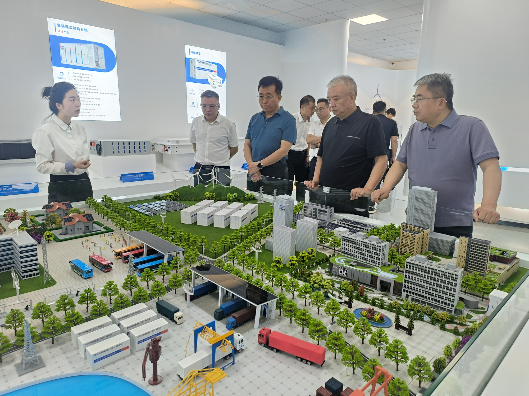 段尧刚赴武汉、杭州、西安等地考察学习