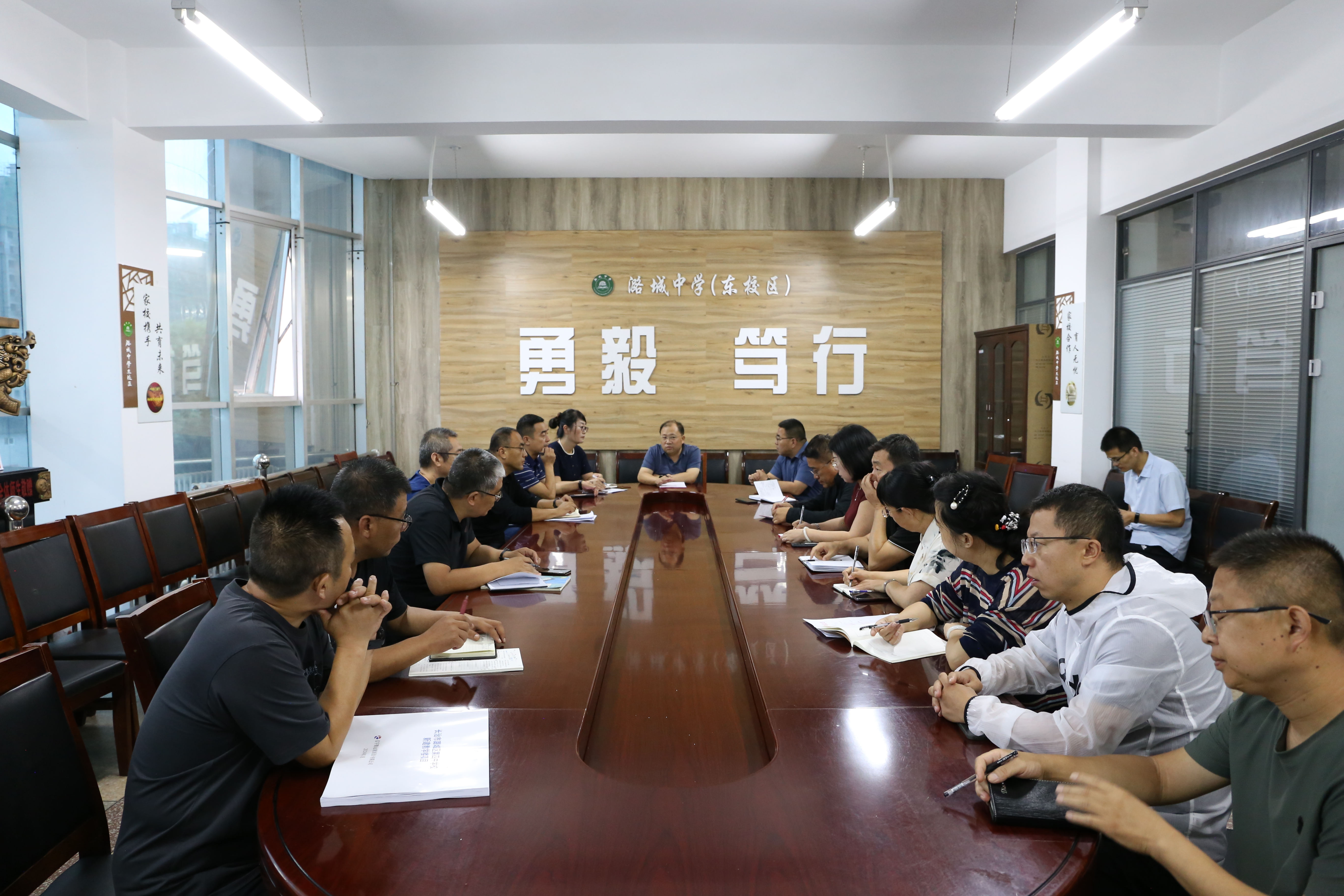 柴哲开展“听民意 办实事”专题调研