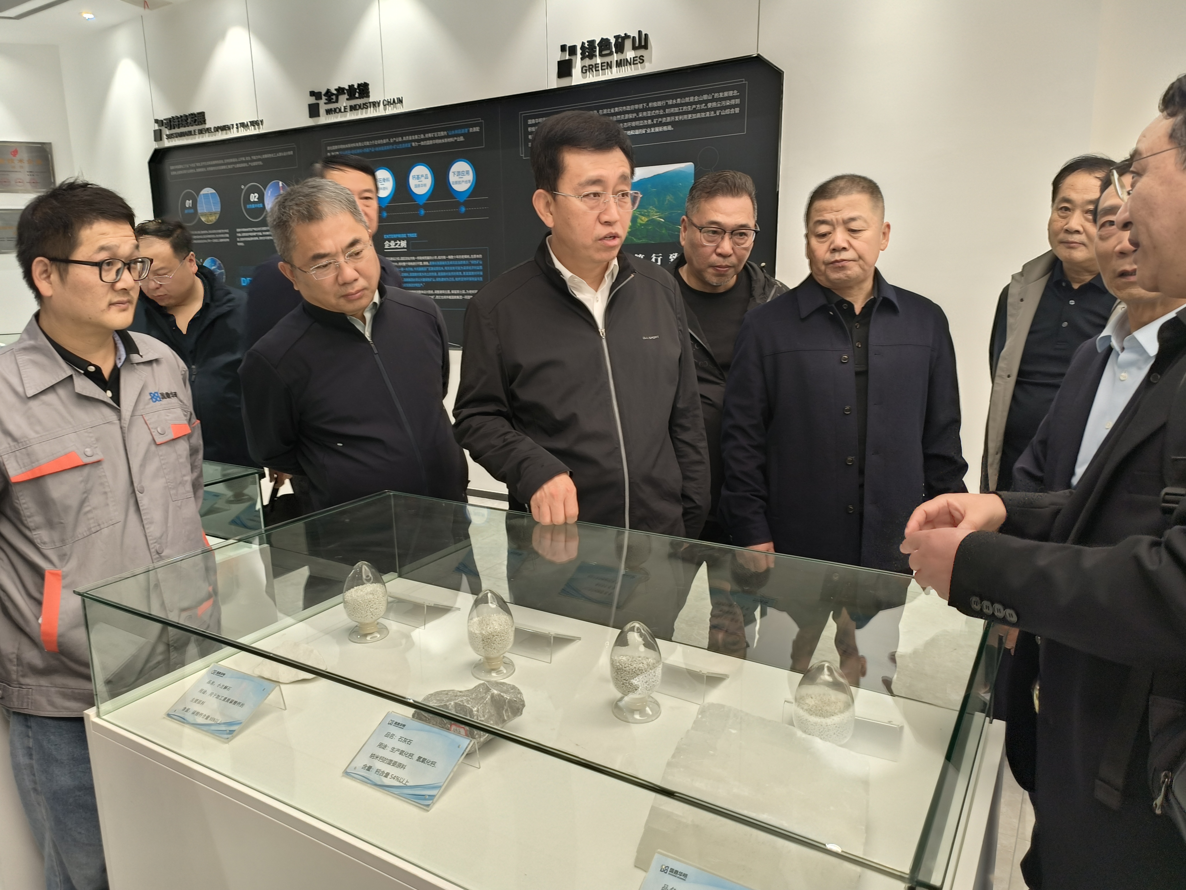 段尧刚赴湖北、浙江学习考察钙基新材料产业