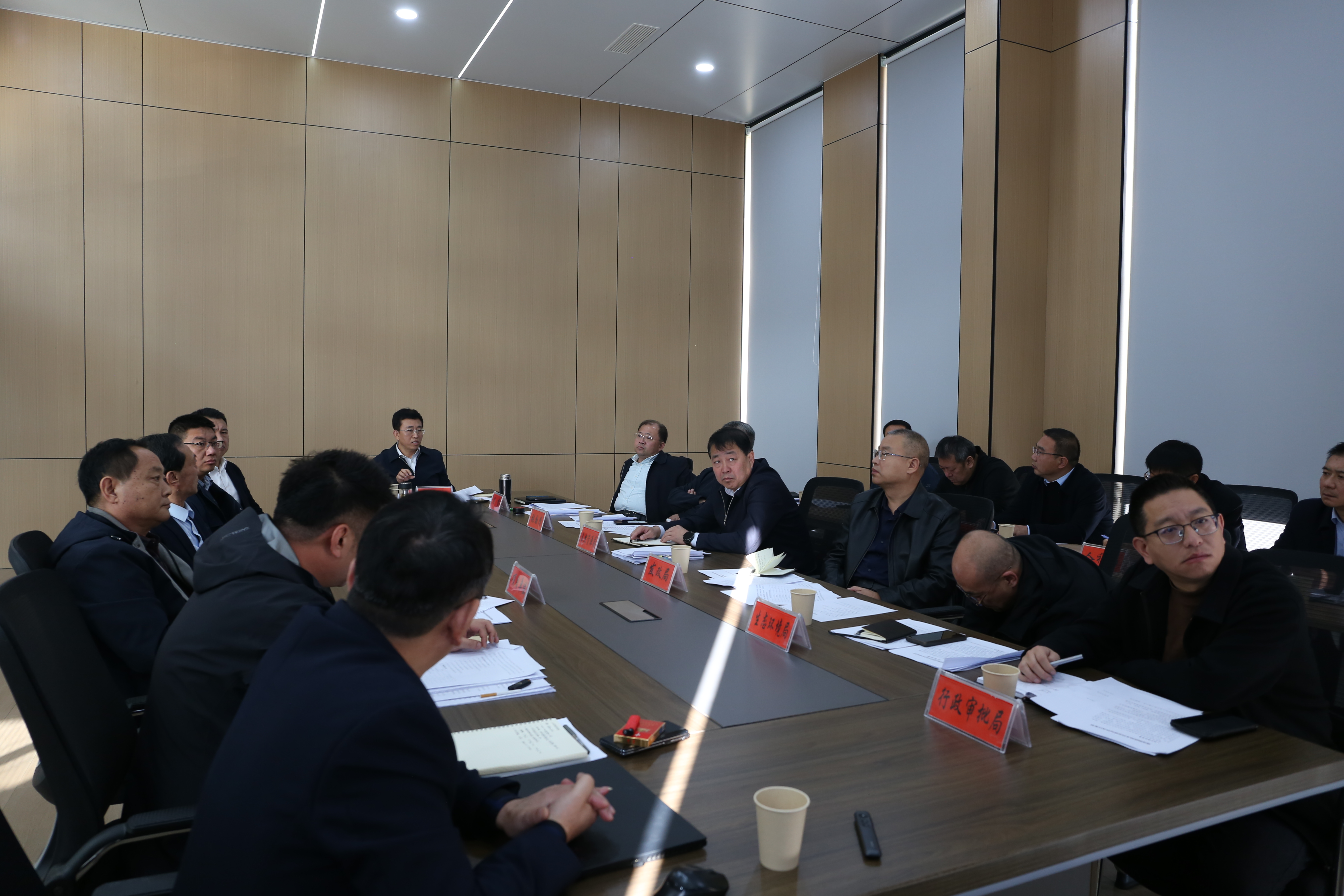 段尧刚主持召开我区钙基新材料专业镇建设推进会