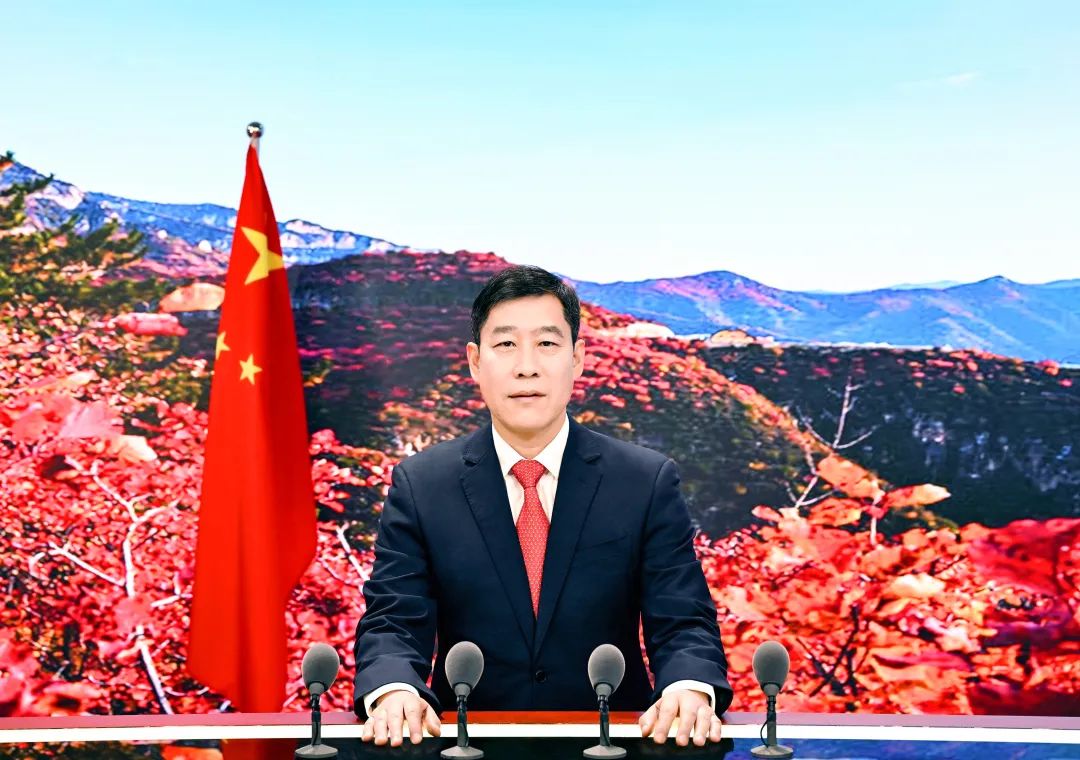 陈向阳发表二〇二五年元旦献词