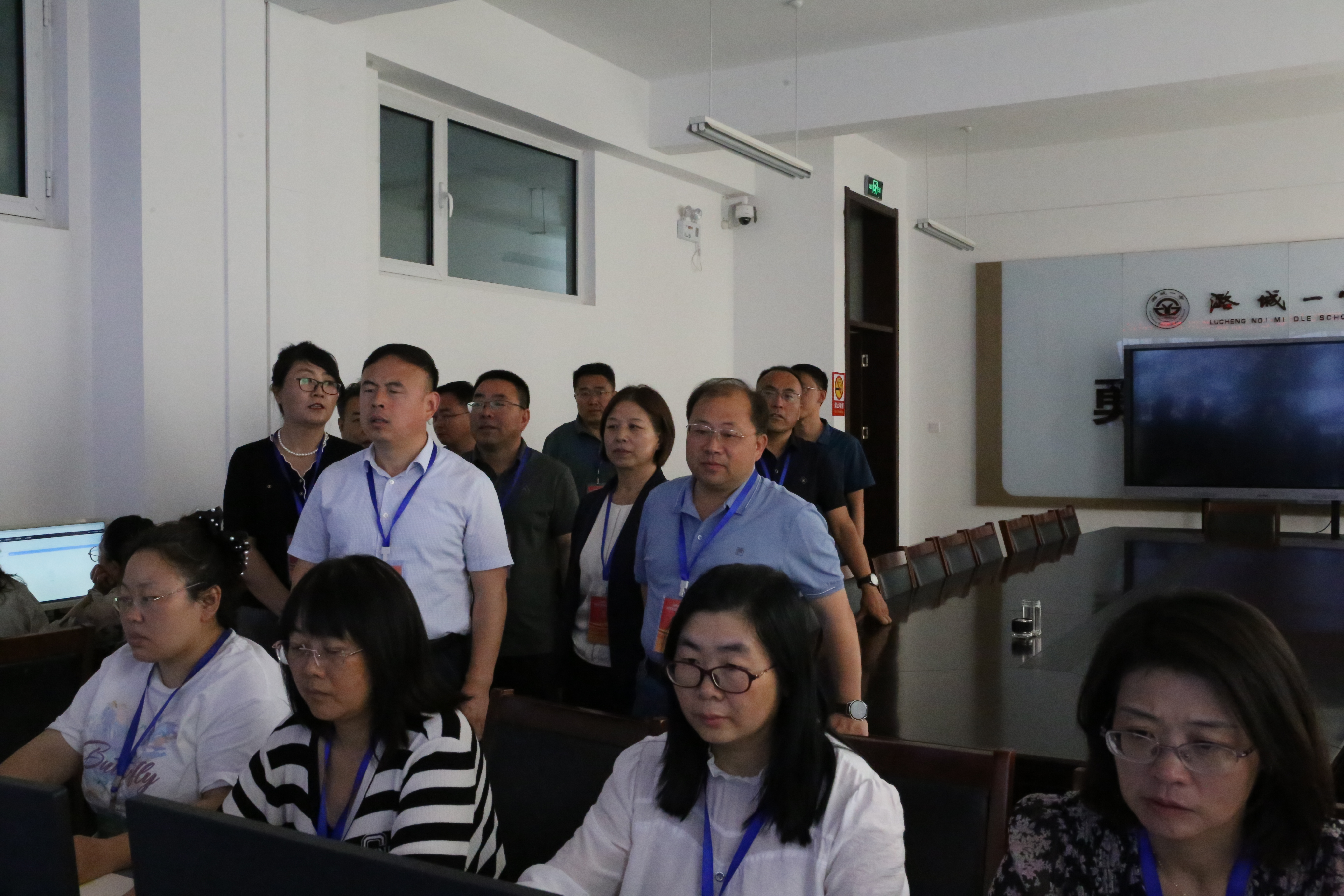 柴哲巡视高考考点工作